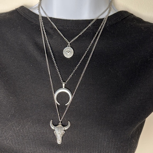 Jewelry - Silver Layered Necklace Set